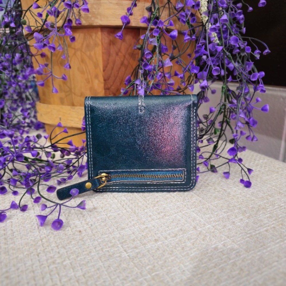 Gothic Cross Stud Bifold Snap Wallet | Teal | 4x4in - Picture 2 of 7
